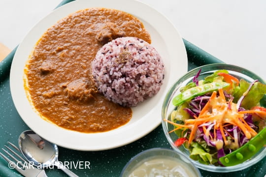 炒め玉ねぎとスパイスのこっくり肉カレー